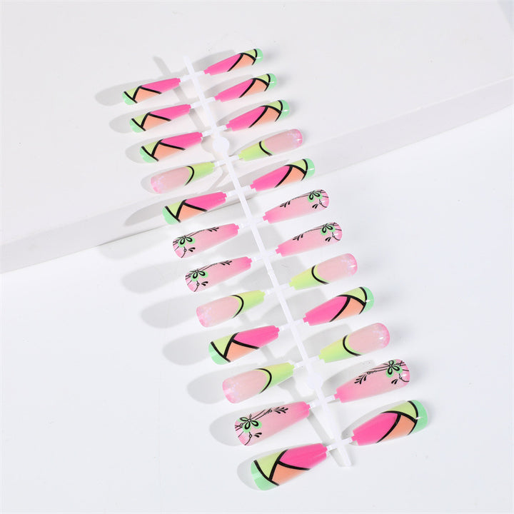 Creative artificial nails in modern design Bowlift