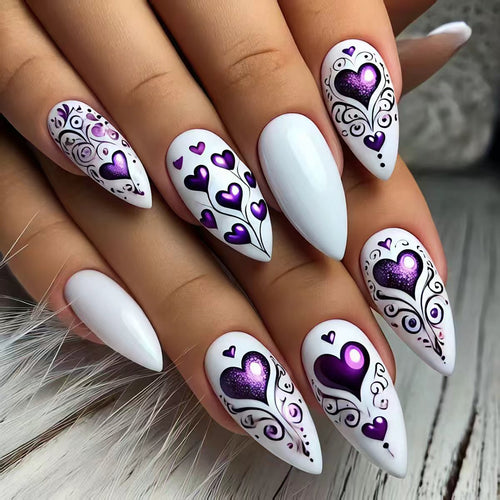 Artificial nails with romantic heart design Bowlift
