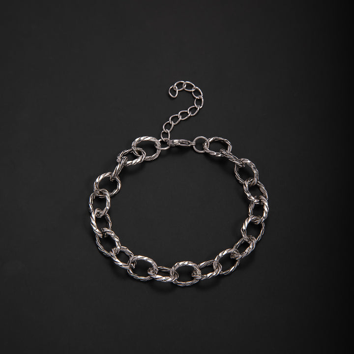 Interlaced Metal Link Bracelet Bowlift