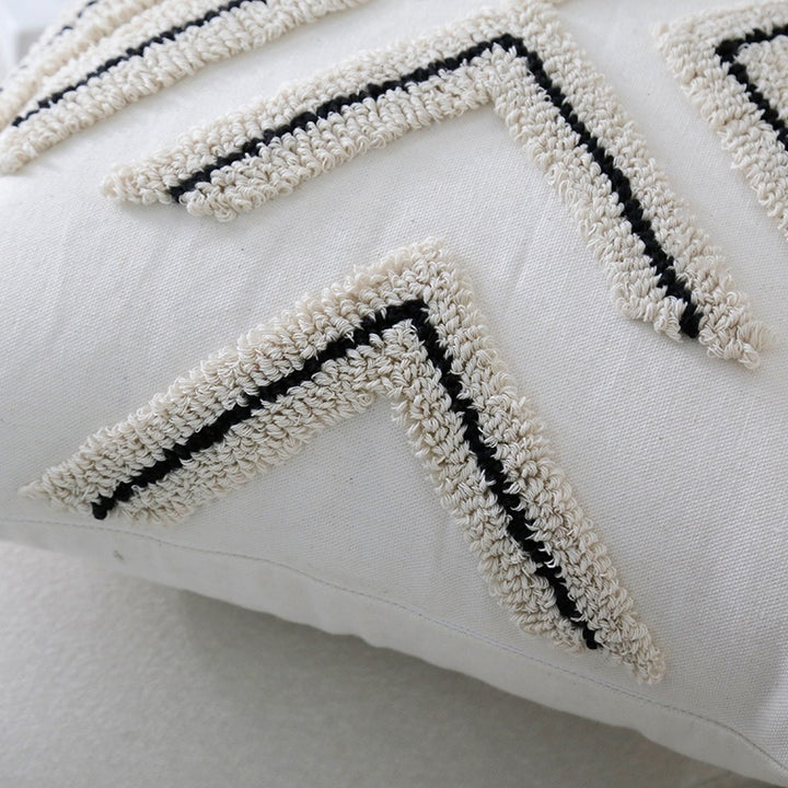 Women’s cushion cover with artistic fringe pattern Bowlift