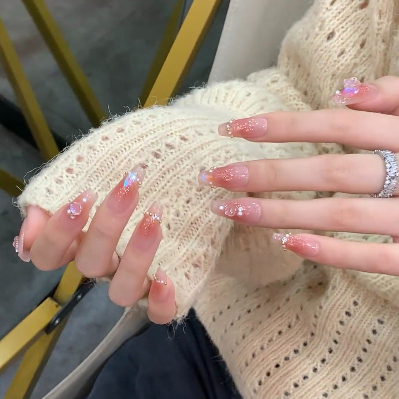 Elegant artificial nails with floral accents Bowlift