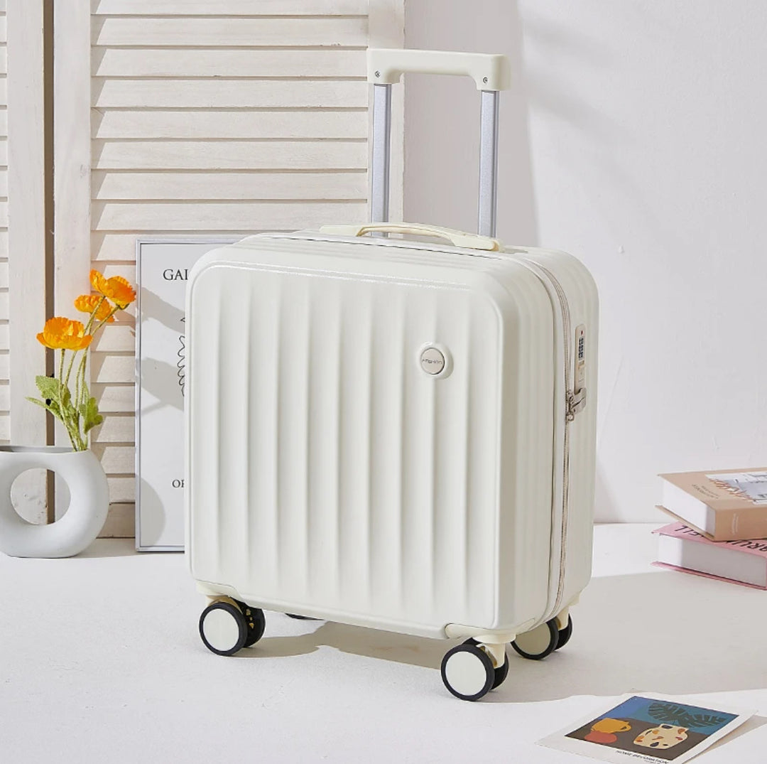 Women's Compact Multi-Compartment Rolling Luggage Bowlift