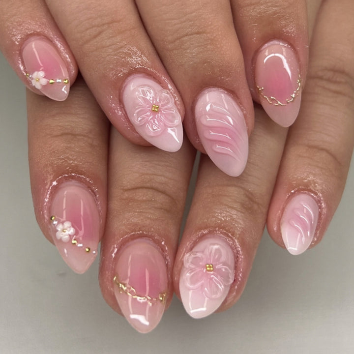 Elegant Floral 3D Press-On Nail Set Bowlift