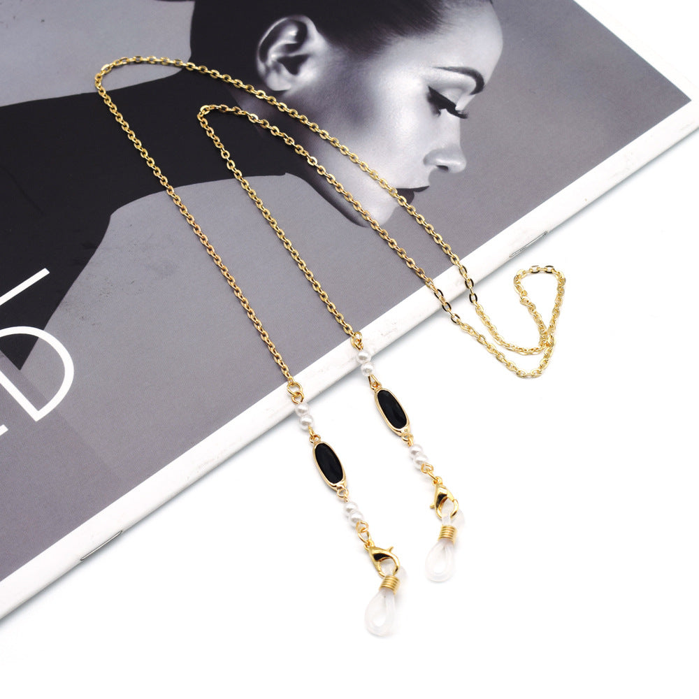 Elegant Eyewear Chain with Decorative Accents Bowlift