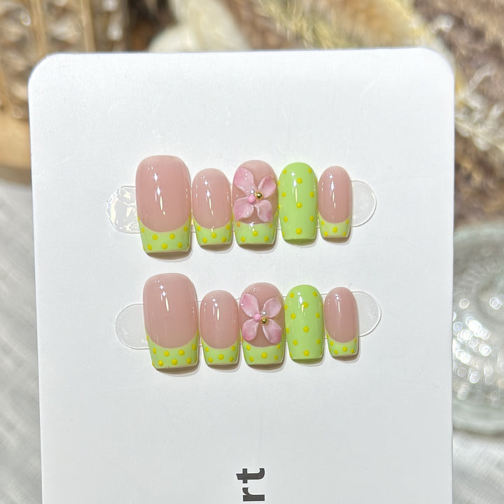 Reusable Press-On Nail Set Bowlift