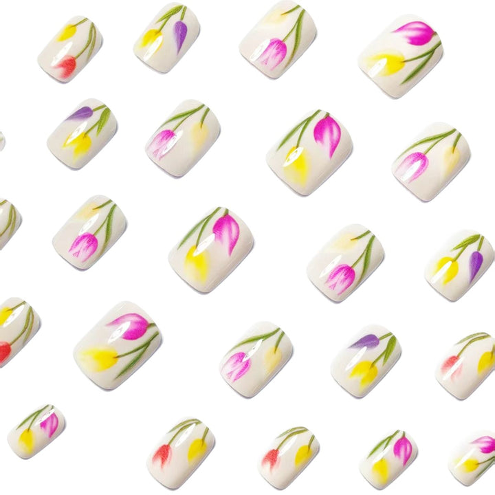 Elegant Floral Nail Art Bowlift