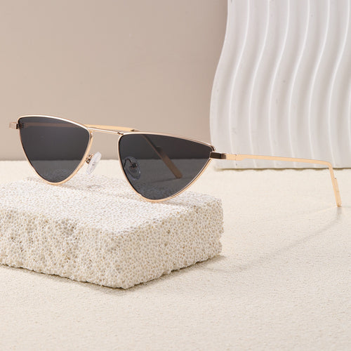 Cat-Eye Sunglasses Bowlift