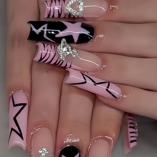 Artistic Stiletto Nail Art Set Bowlift