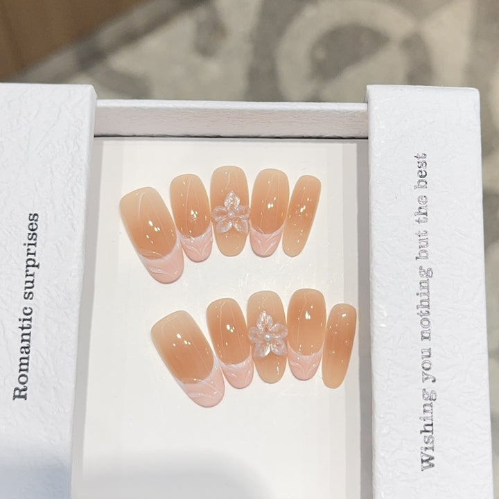 Artificial nails with romantic 3D flower accents Bowlift