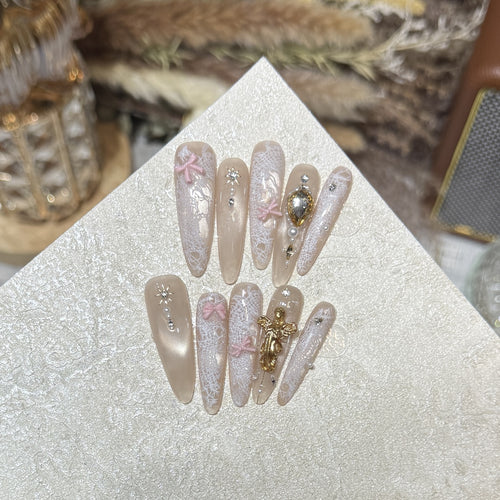 Decorative Press-On Nail Tips Bowlift