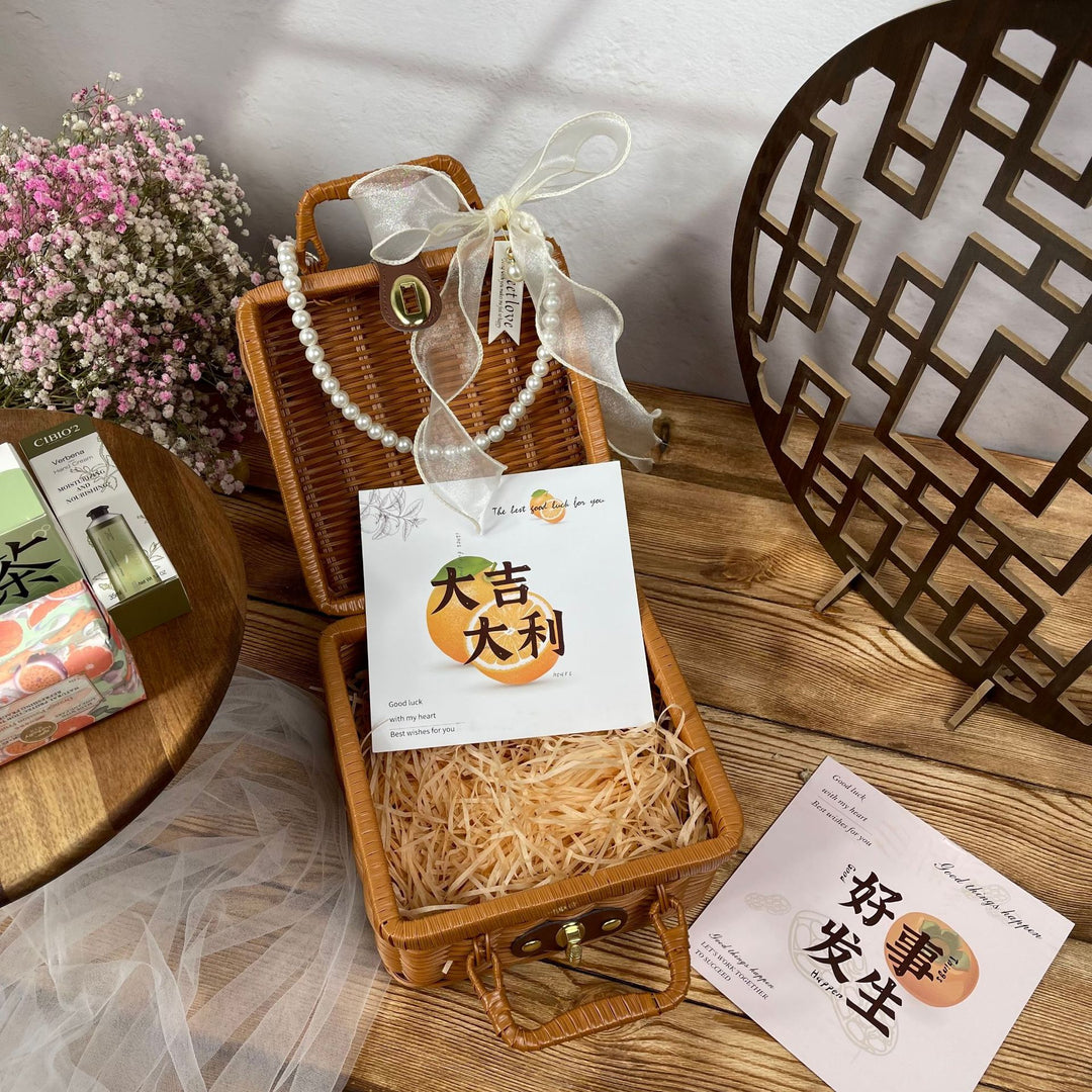Ladies stylish rattan crossbody bag Bowlift