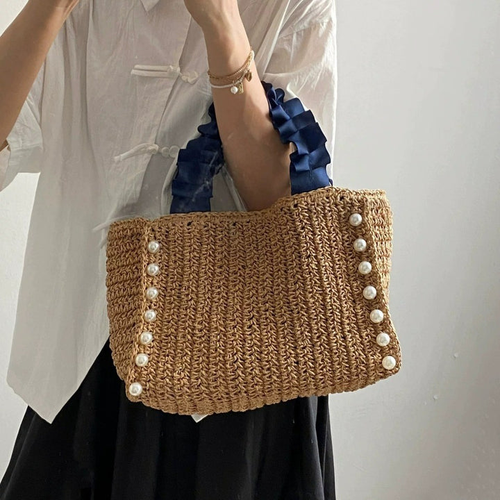 Trendy basket bag with volumetric carrying capacity Bowlift