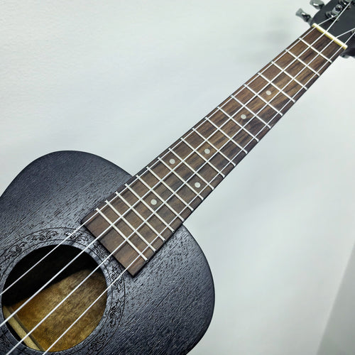 Standard Acoustic Ukulele Bowlift