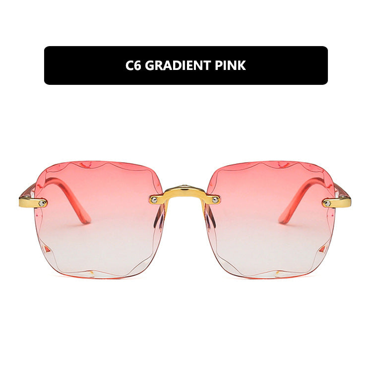 Women's trendy square sunglasses with luxurious metal frame Bowlift