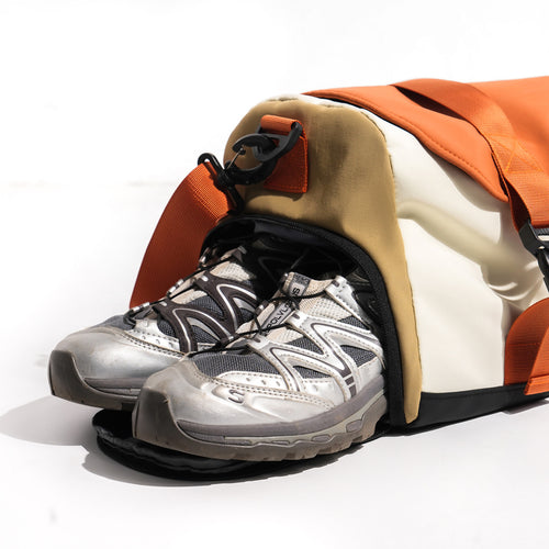 Multifunctional Sport and Travel Bag with Insulated Pocket Bowlift