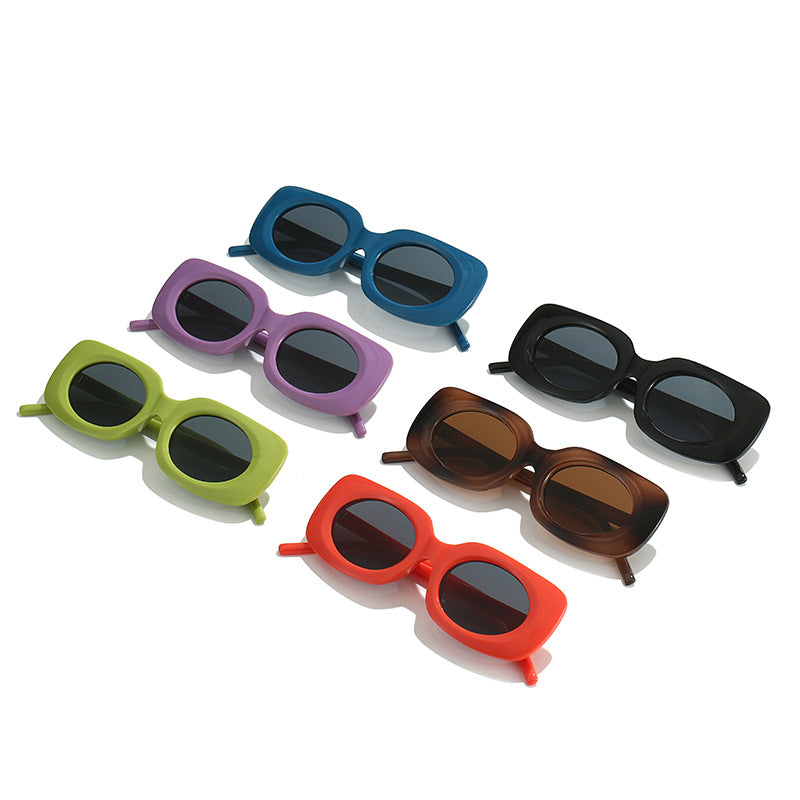 Modern Vintage-Inspired Oversized Sunglasses Bowlift
