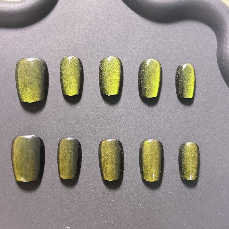 Stylish Artificial Nails Bowlift