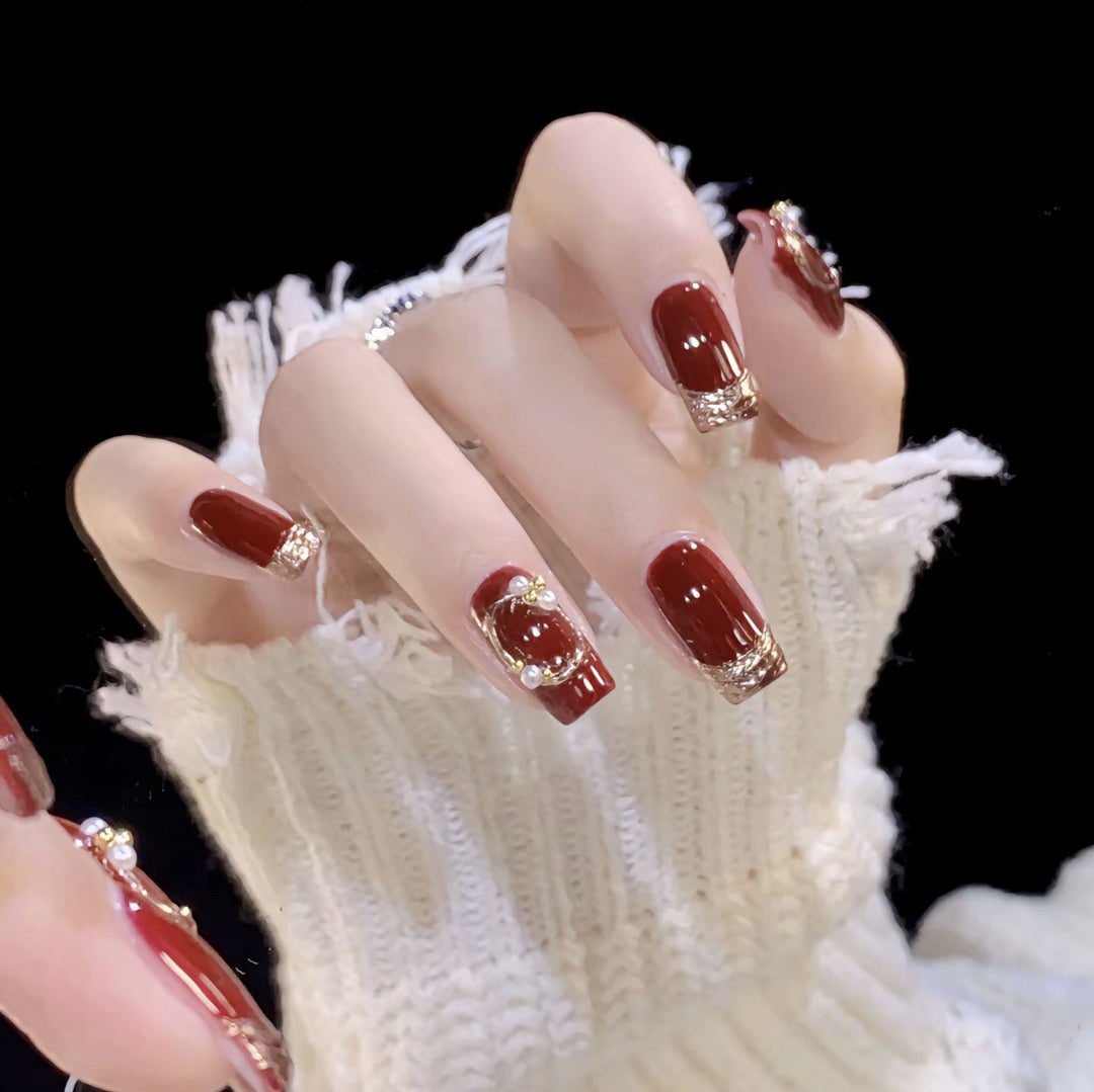 Artful Nail Tips Design Bowlift