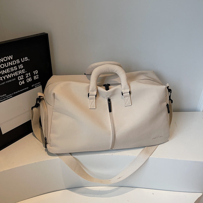 Modern travel bag with versatile carrying options Bowlift