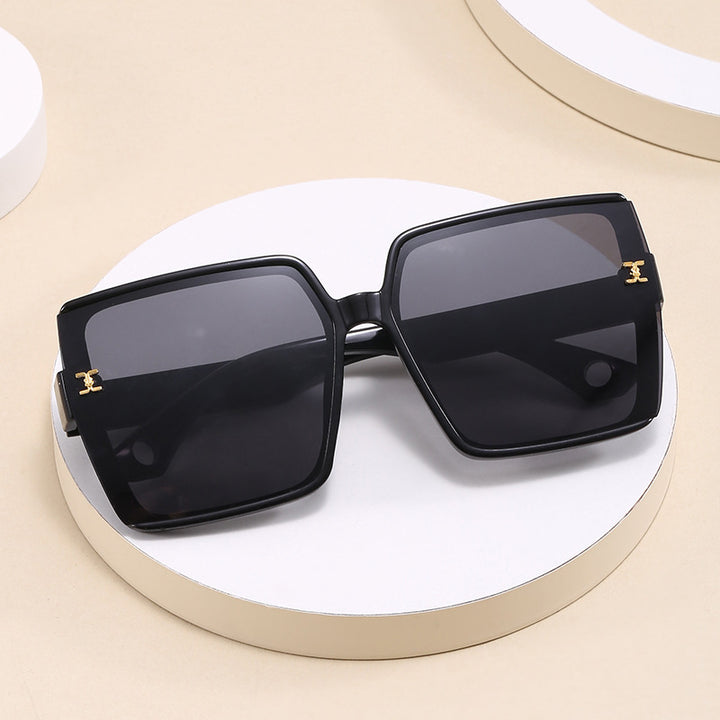 Women's fashion square sunglasses with luxurious frame Bowlift