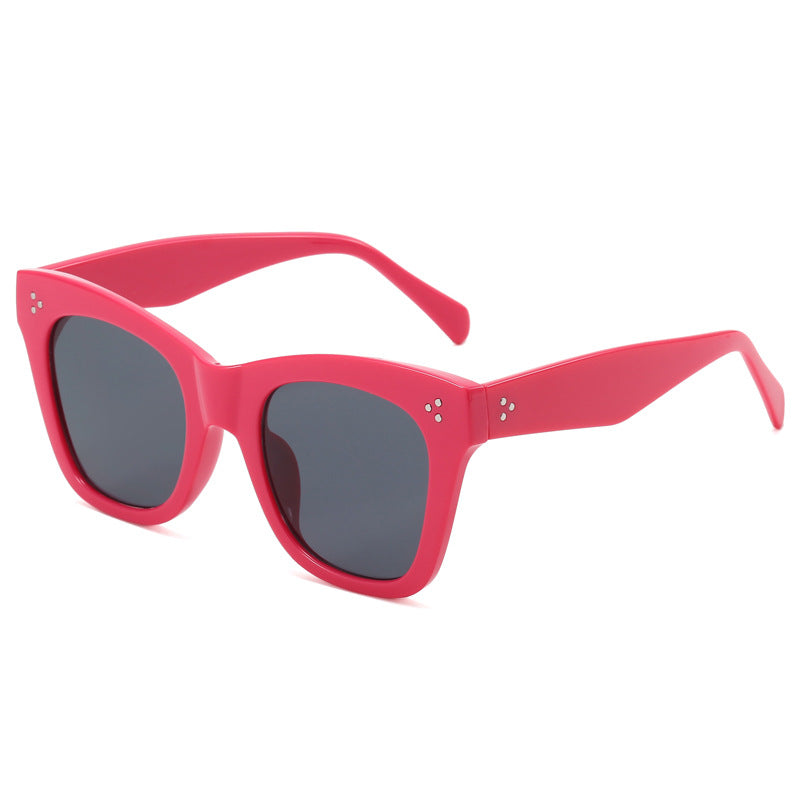 Ladies fashionable sunglasses in stylish Cat-Eye design Bowlift