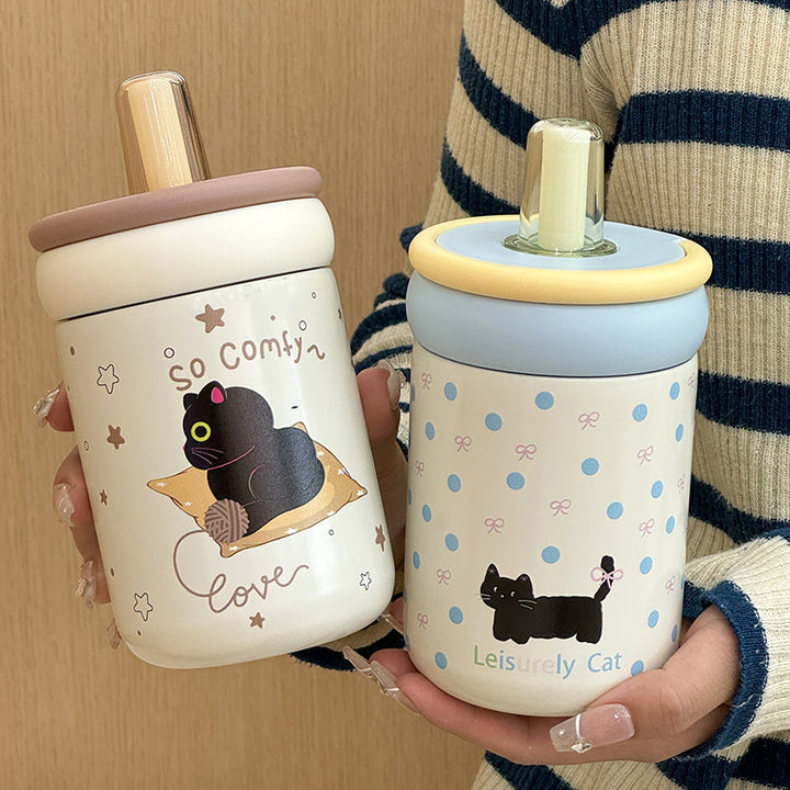 Women's water bottle with innovative silicone cap and playful design Bowlift