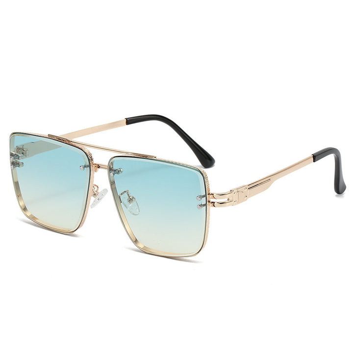 Women Elegant Oversized Sunglasses with Gradient Lenses and Eye-Catching Frame Bowlift