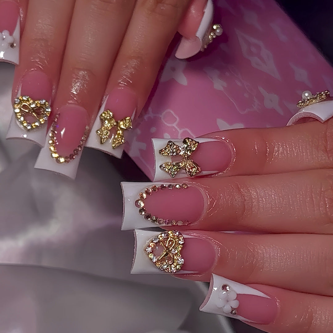 Decorative Rhinestone Nail Extensions Bowlift