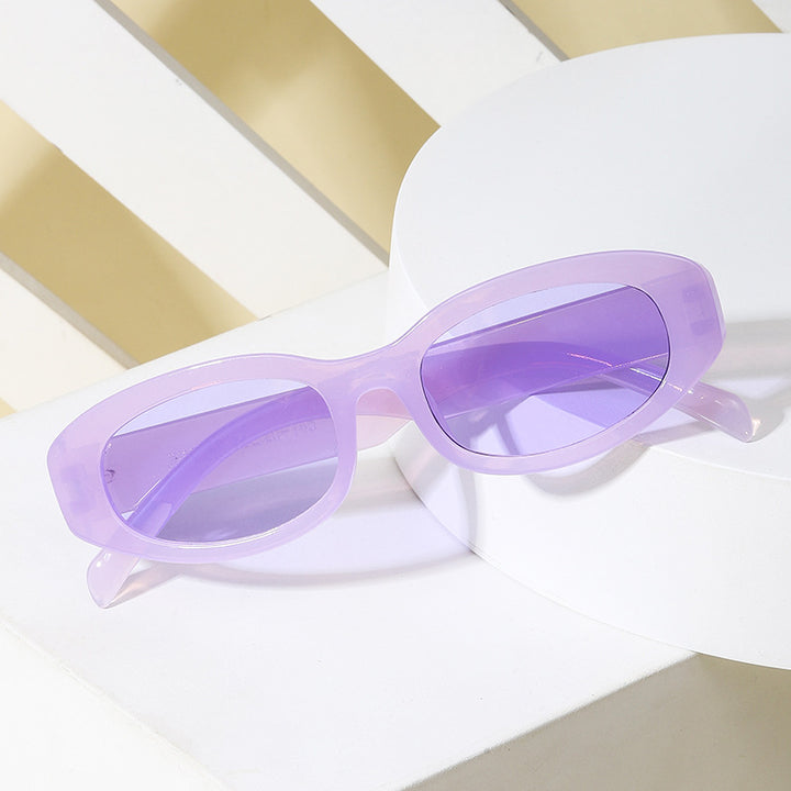 Ladies fashionable sunglasses in minimalist oval design Bowlift