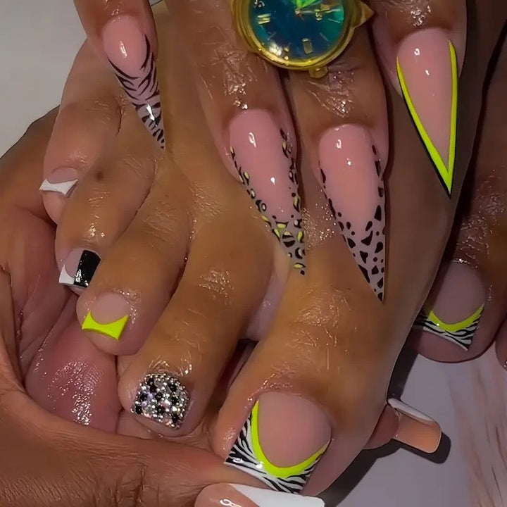 Decorative Geometric Nail Enhancements Bowlift
