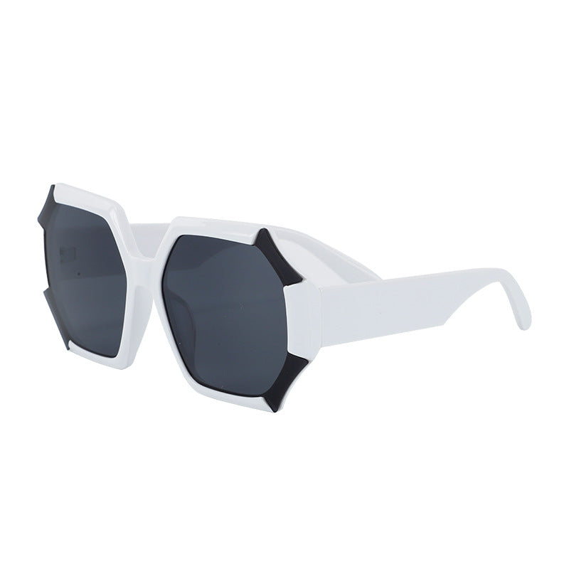 Ladies fashionable sunglasses with faceted frame Bowlift