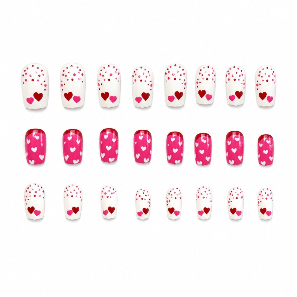 Artificial nails with romantic heart design and creative details Bowlift