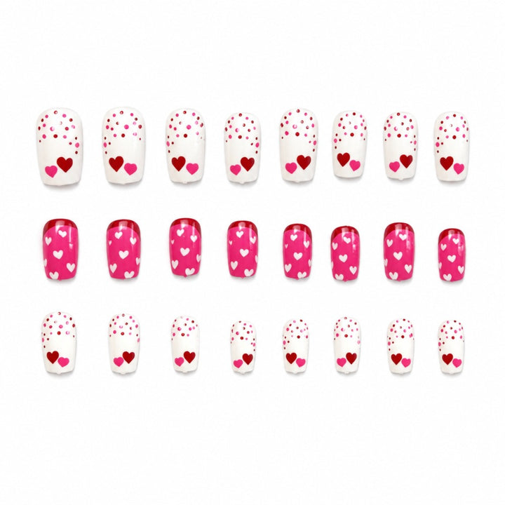 Artificial nails with romantic heart design and creative details Bowlift