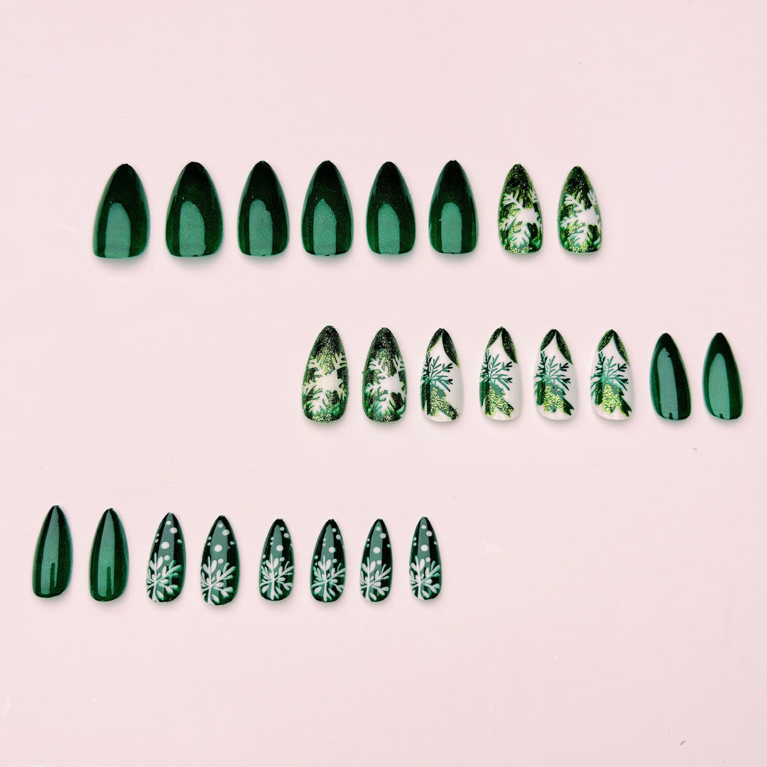 Winter Artificial Nails Bowlift