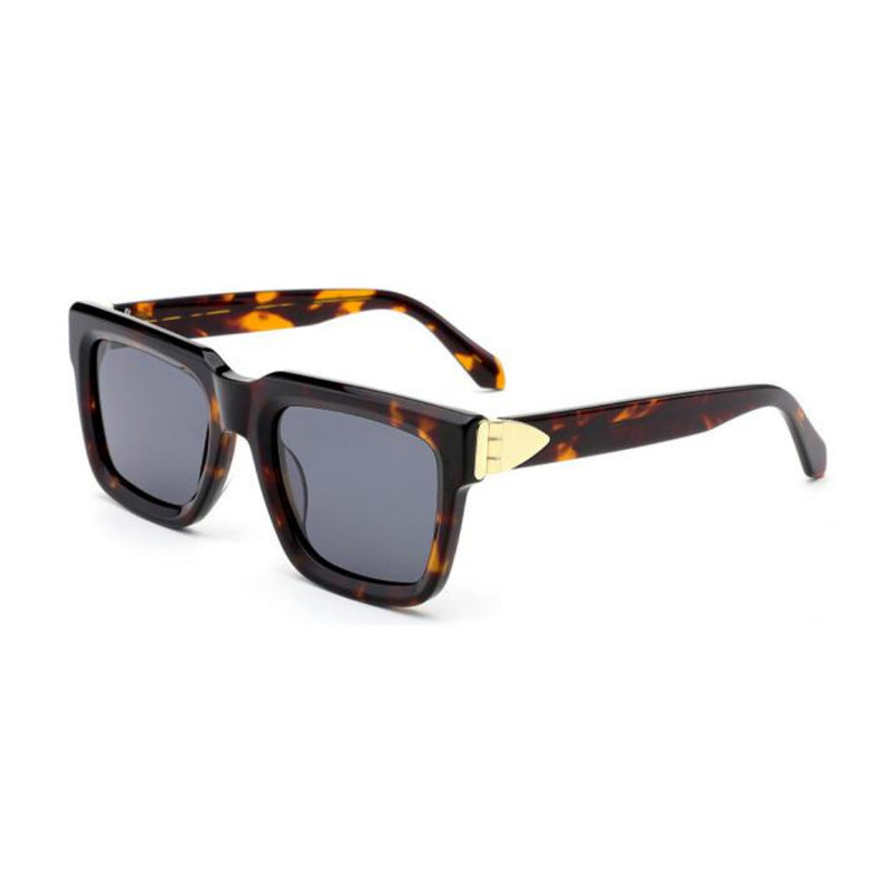 Women's modern oversized sunglasses with elegant frame Bowlift