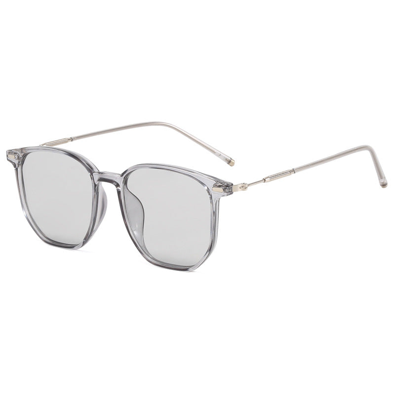 Ladies Fashion Glasses in Timeless Square Design Bowlift