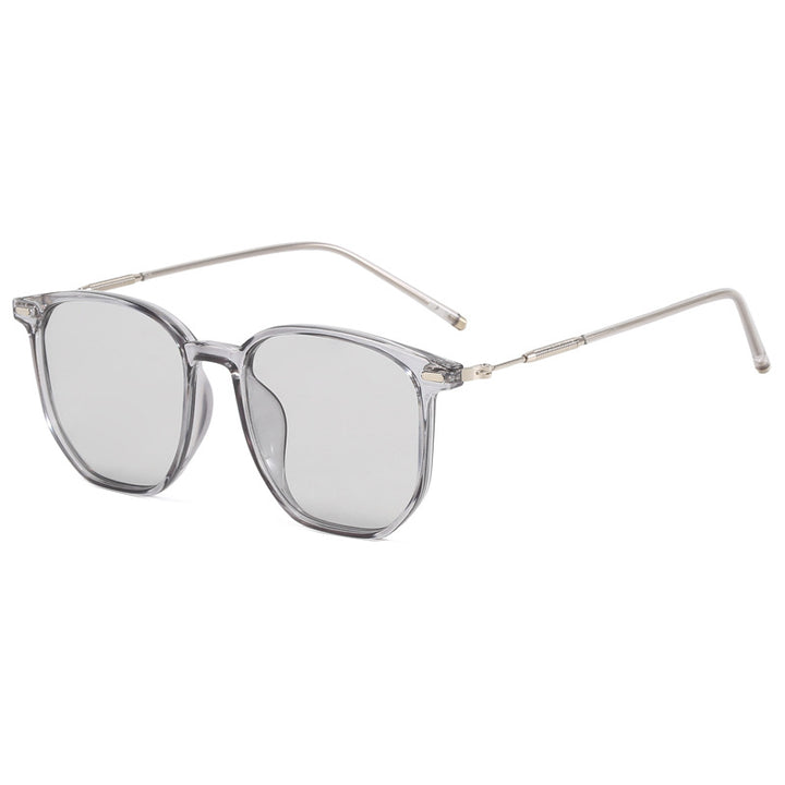 Ladies Fashion Glasses in Timeless Square Design Bowlift