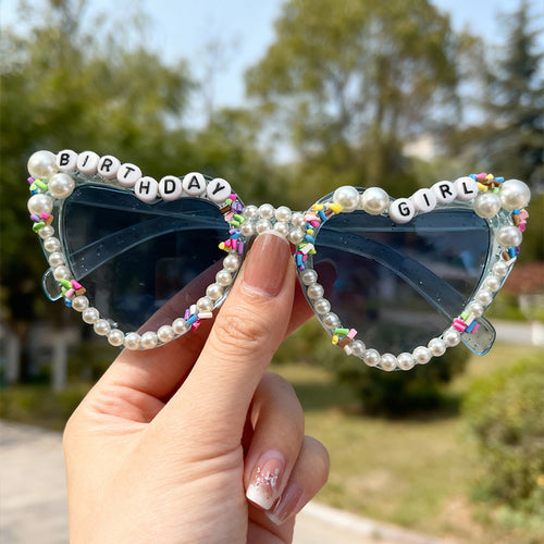 Playful Themed Cat-Eye Sunglasses Bowlift
