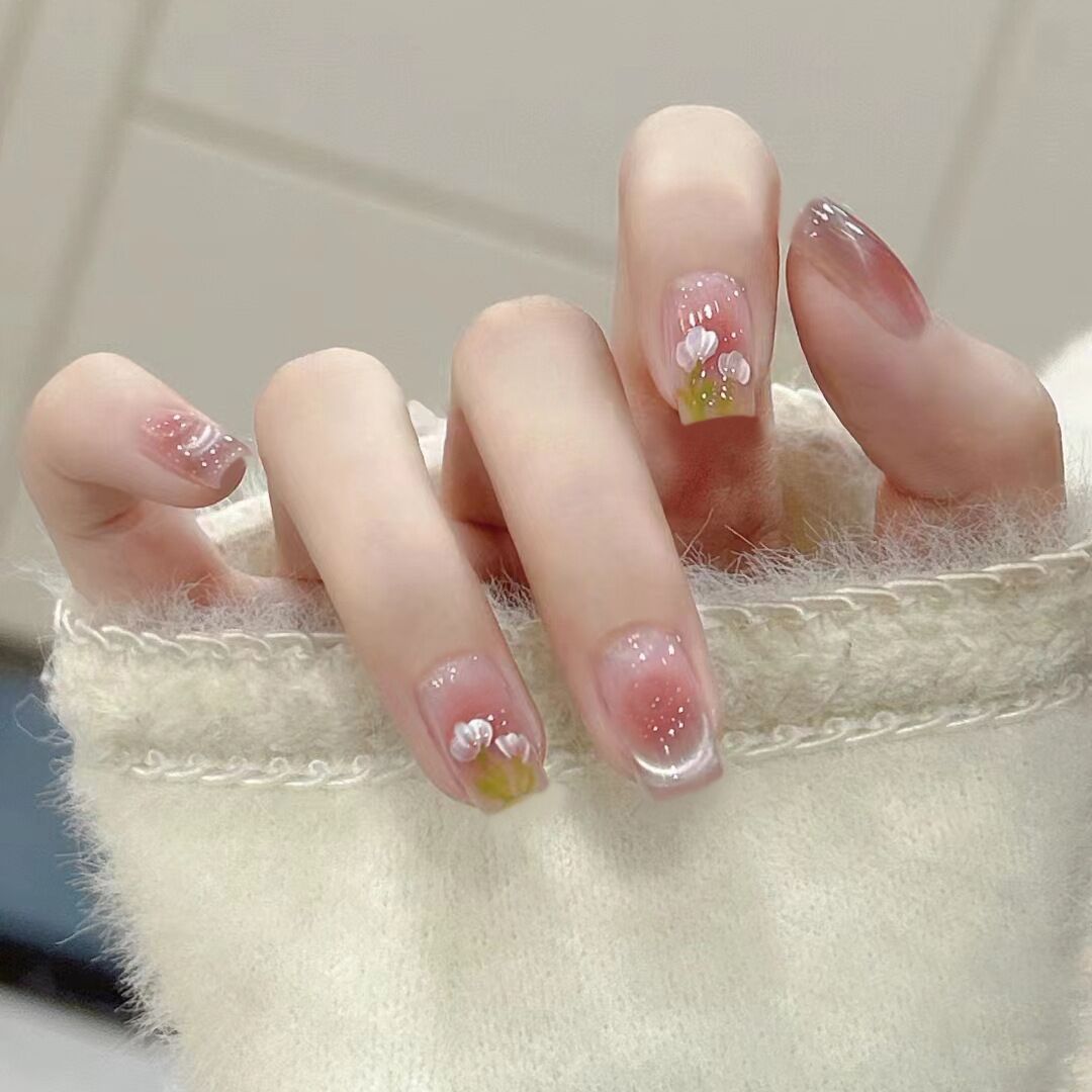 Premium Glittering Press-On Nail Extensions Bowlift