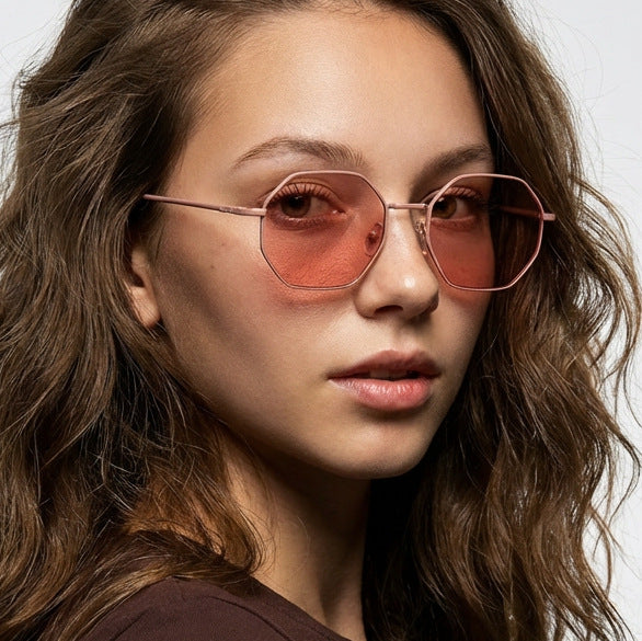 Women's octagonal sunglasses with elegant metal accents Bowlift