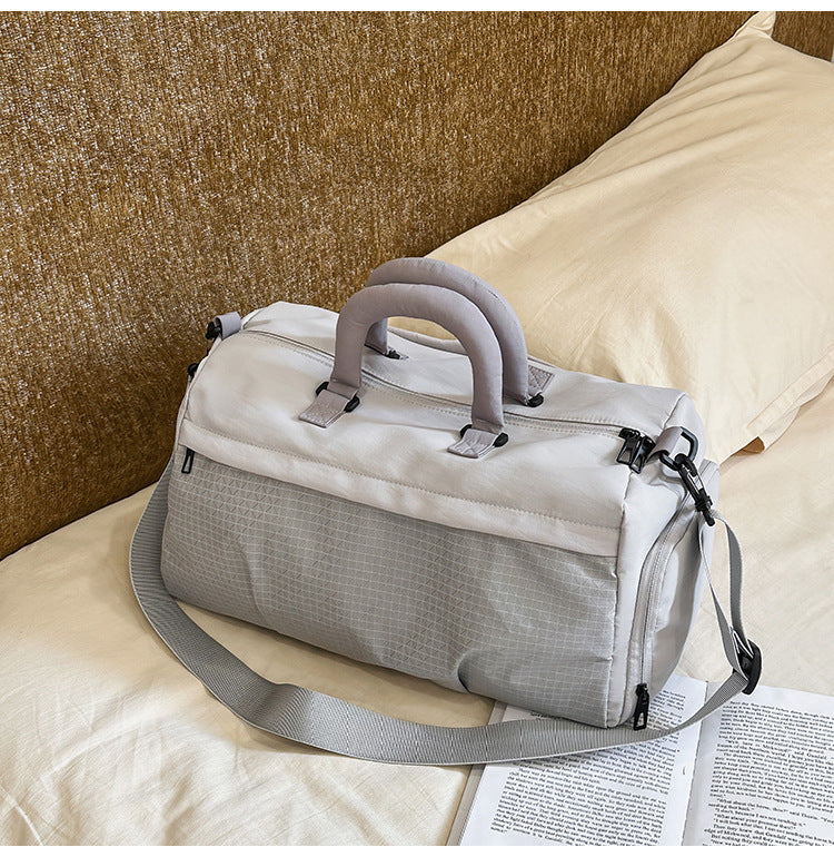 Durable sports and travel bag Bowlift