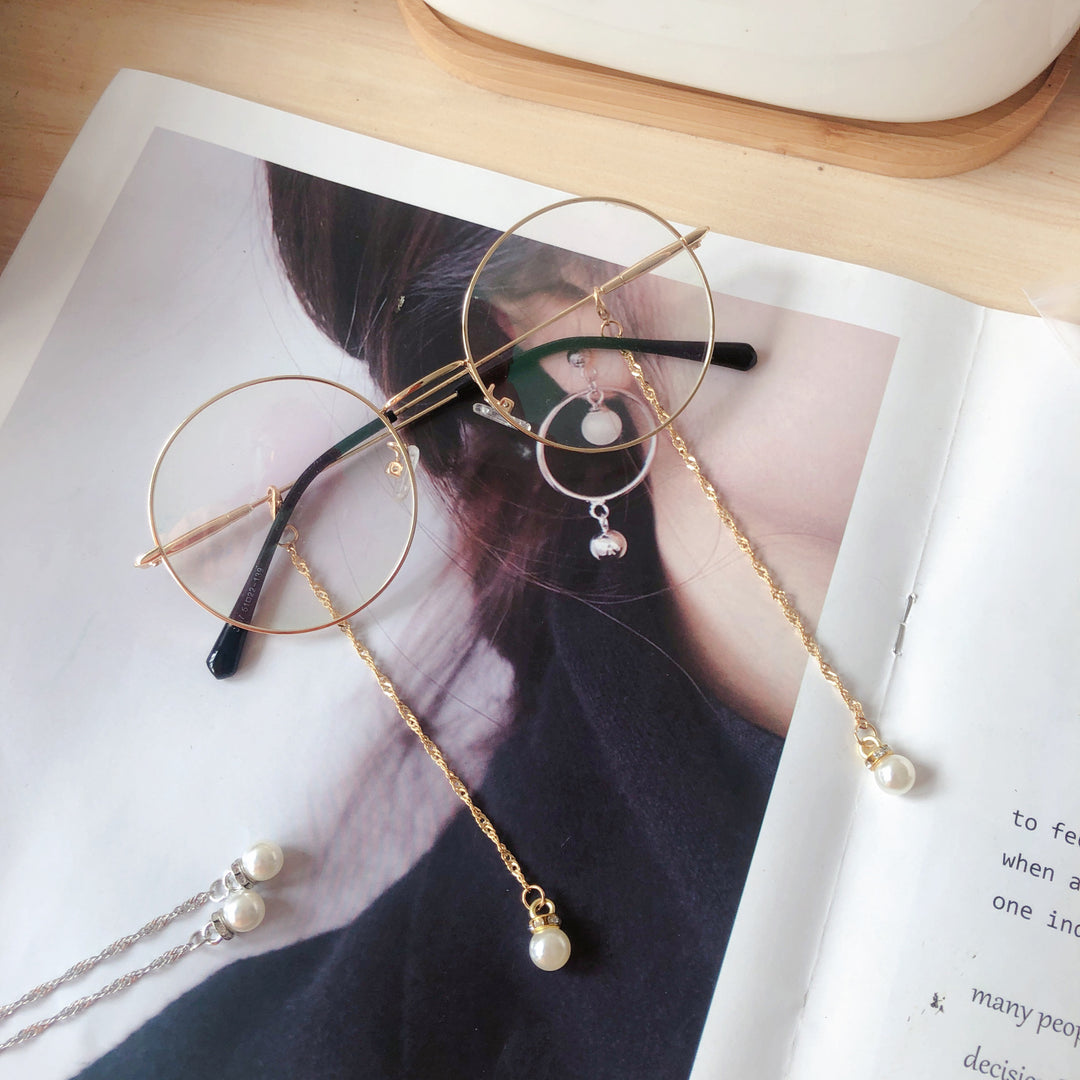 Elegant Dangle Earrings with Pearl Accents Bowlift