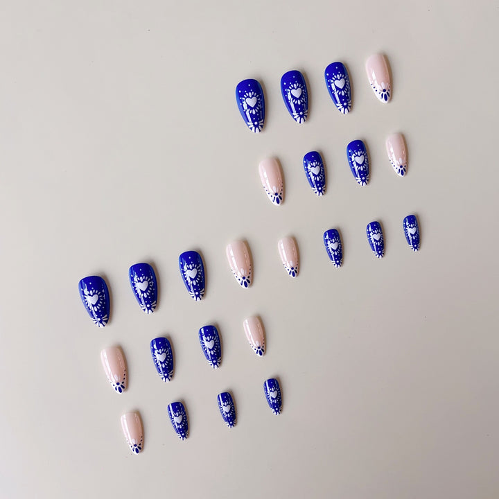 Creative nail set with flower and heart designs Bowlift
