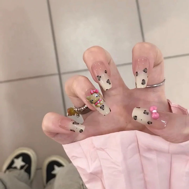 Playful art false nails with cute animal motifs Bowlift