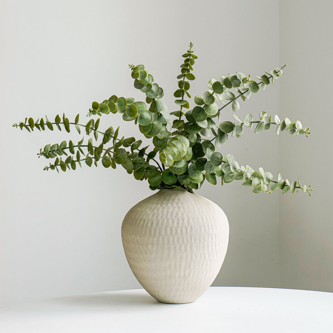 Elegant Ceramic Vase Bowlift