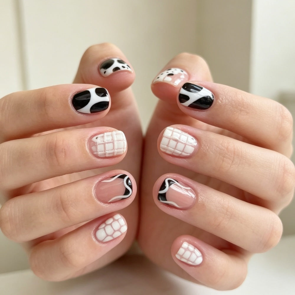 Chic Almond-Shaped Press-On Nail Set Bowlift