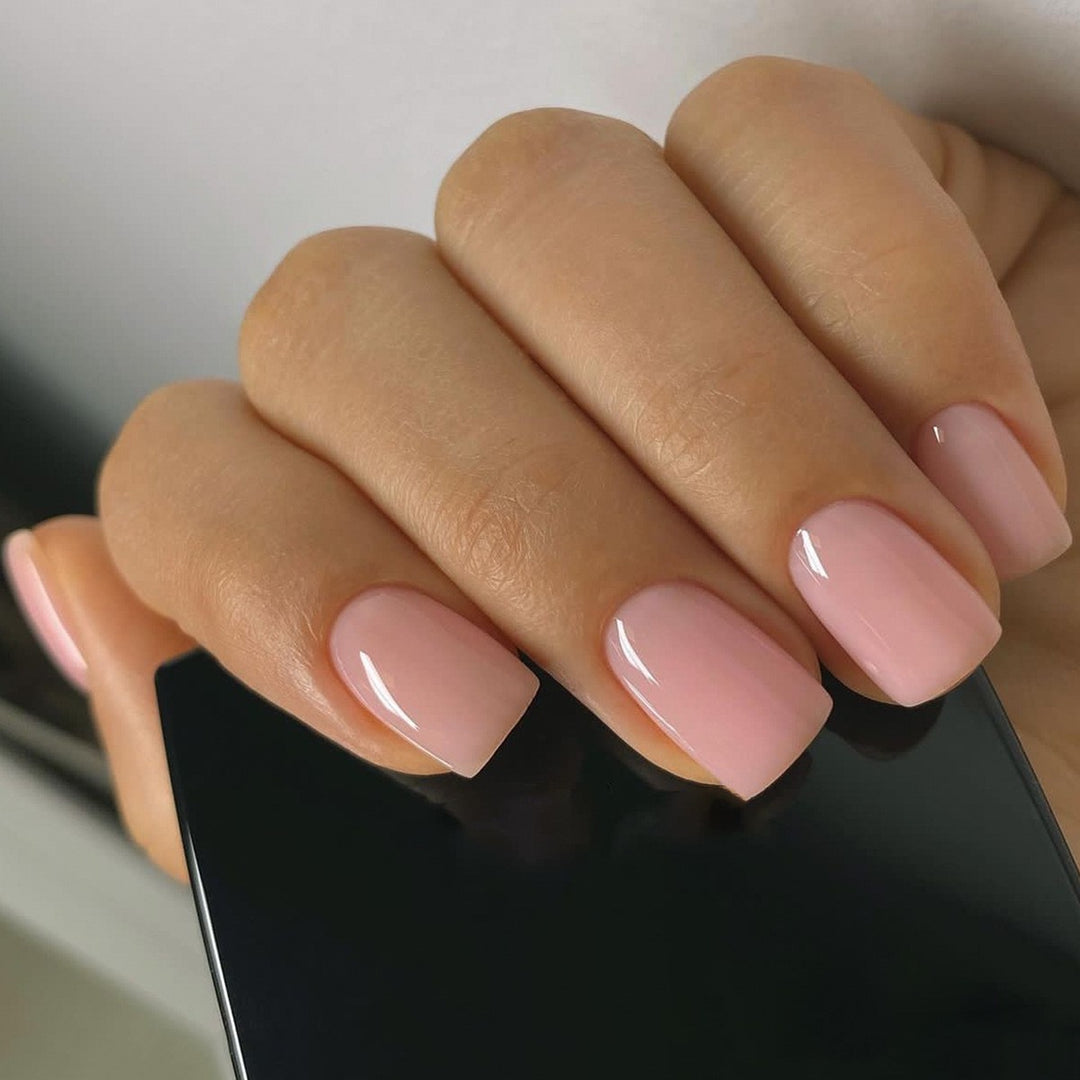 High-quality artificial nails Bowlift