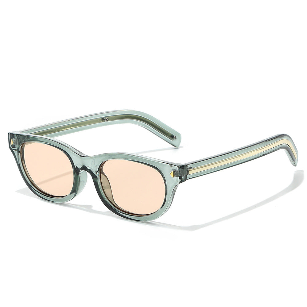 Retro-Inspired Tortoiseshell Cat-Eye Sunglasses Bowlift
