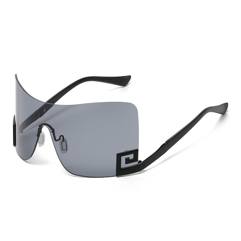 Women's Oversized Shield Sunglasses with Extravagant Design Bowlift