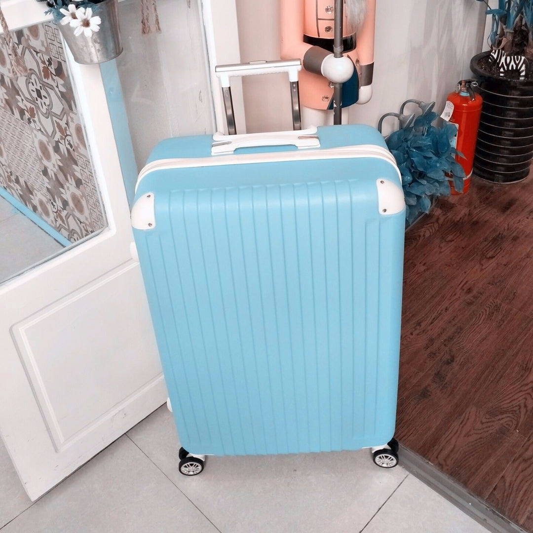 Hard-shell suitcase with quiet 360-degree wheels Bowlift